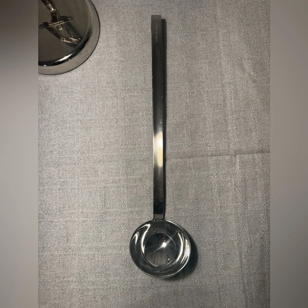 Sur la Table Ladle